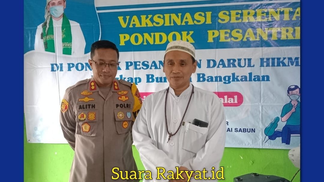 Vaksinasi Serentak Ponpes Darul Hikmah Bersama Polres Bangkalan