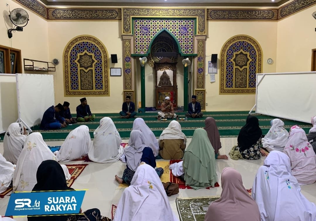 bersama Perkumpulan Rutin Muslimat di Yayasan Al-Ikhlas