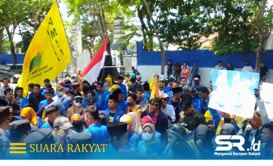 PMII Sampang Gruduk DPRD Sampang, Tolak Kenaikan BBM