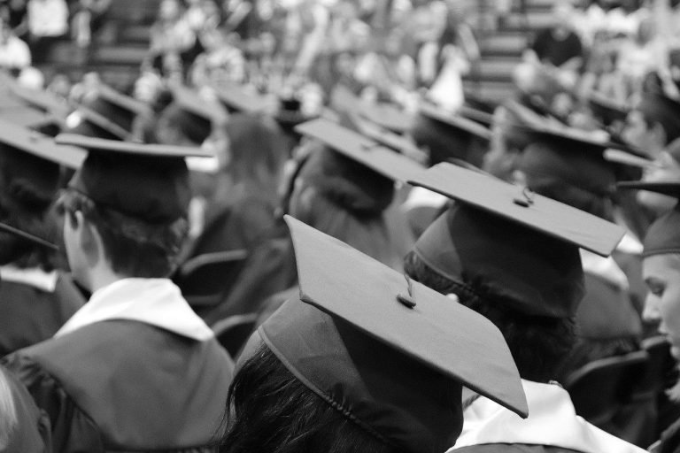 Begini Alasan Calon Sarjana Universitas Madura yang Mengeluh soal Biaya Wisuda yang Terlalu Mahal