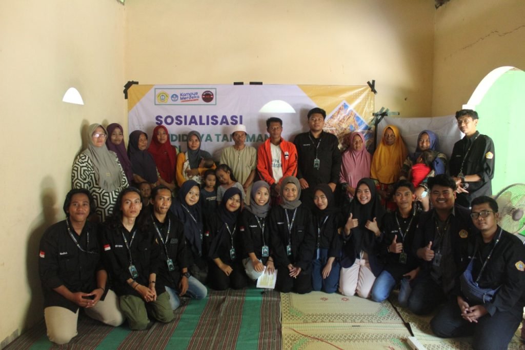 Berdayakan Petani, ABDIMAS UTM Kelompok 40 Beri Edukasi Budidaya Tanaman Padi Berkualitas di Dusun Asemtalai Sampang