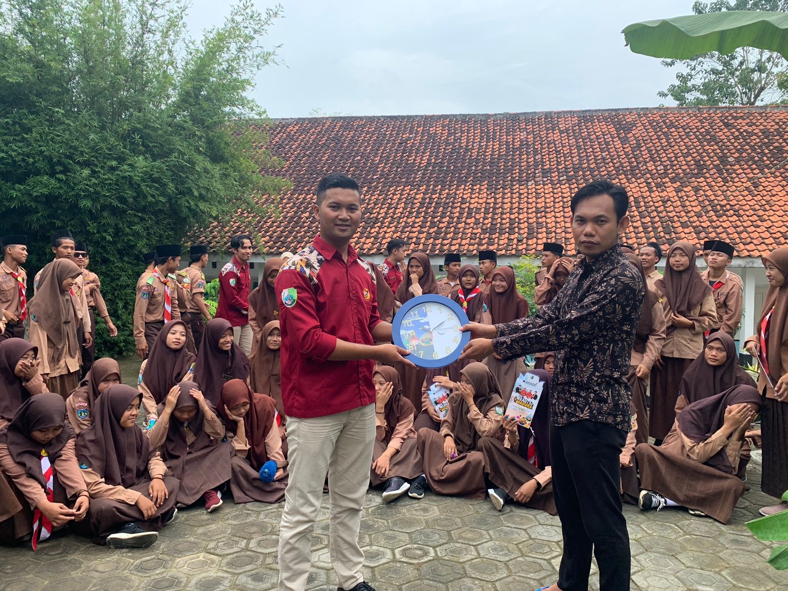 Duta Wisata Kacong Cebbing Sampang Beri Edukasi Sapta Pesona, Tingkatkan Generasi Sadar Wisata