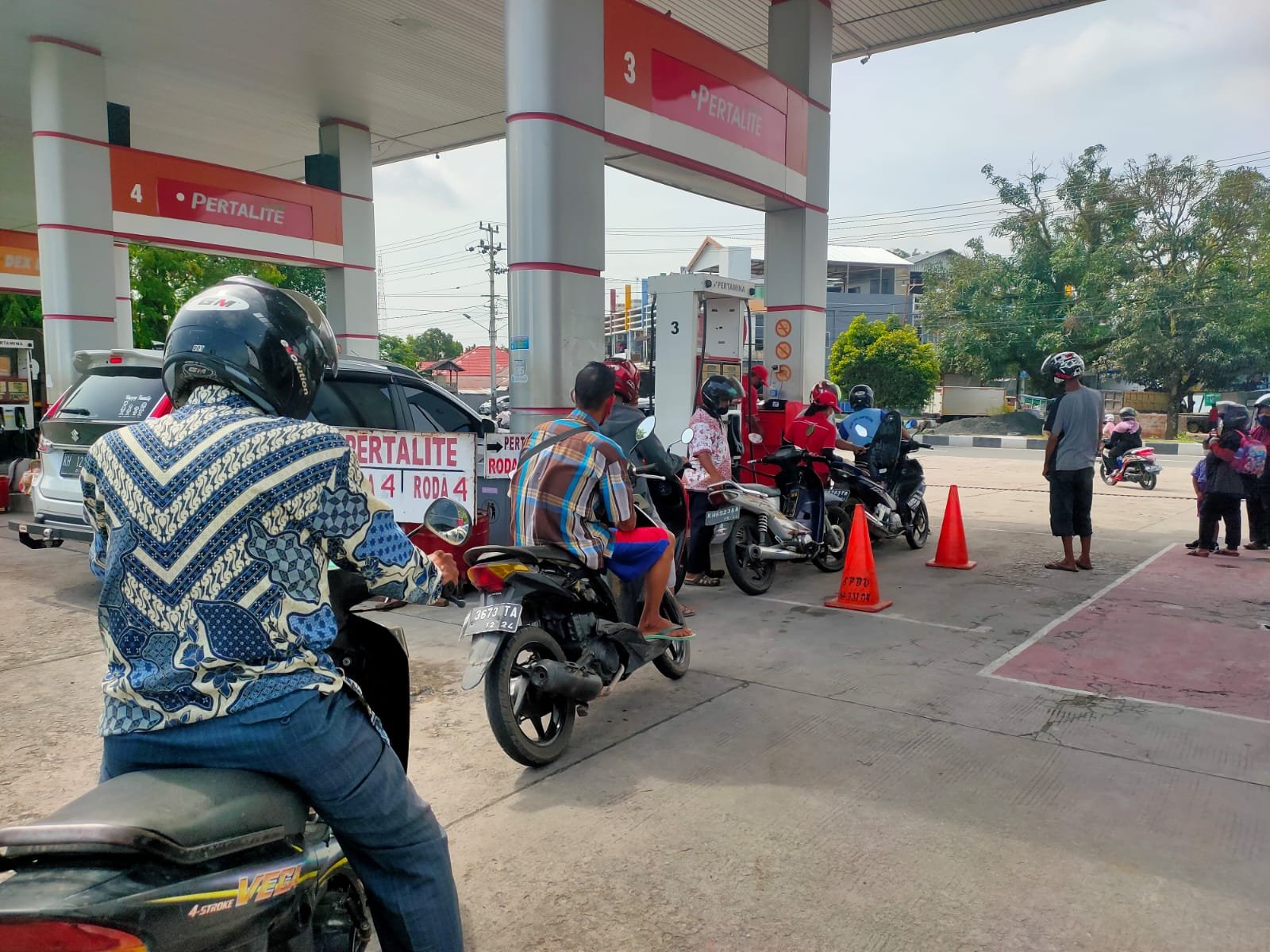 Resmi Turun, Berikut Daftar Harga BBM di Seluruh Provinsi