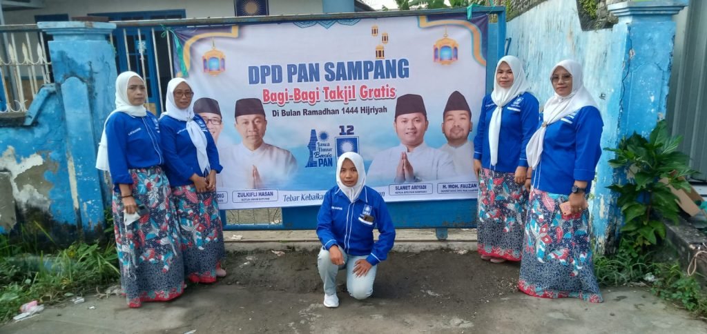 PAN Sampang Gelar Aksi Berkah Takjil Ramadhan 2 PAN Sampang Gelar Aksi Berkah Takjil Ramadhan