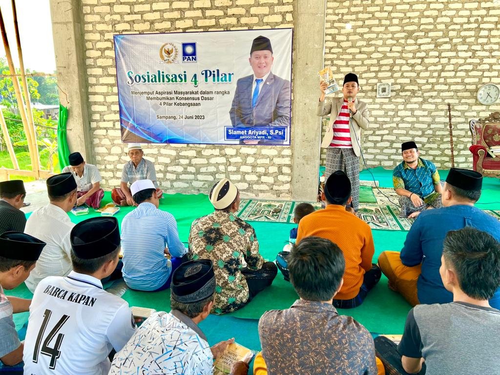 Slamet Ariyadi saat memaparkan materi sosialiasi 4 pilar. Sumber foto: Istimewa