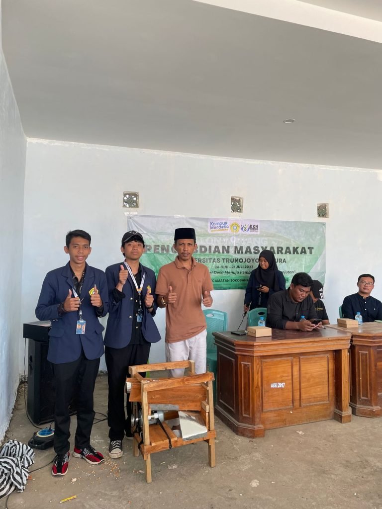Tingkatkan Produktifitas Petani, Tim KKN-T 05 UTM Ciptakan Mesin Pemipil Jagung Otomatis 2 Tingkatkan Produktifitas Petani, Tim KKN-T 05 UTM Ciptakan Mesin Pemipil Jagung Otomatis