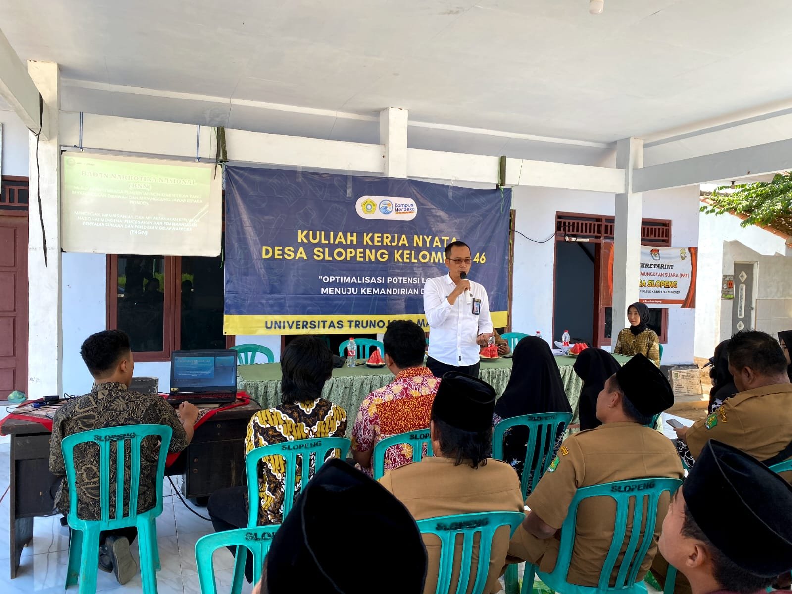 Wujudkan Desa Bersinar, Mahasiswa Pengabdian Masyarakat UTM Gelar Sosialisasi Bahaya Narkoba