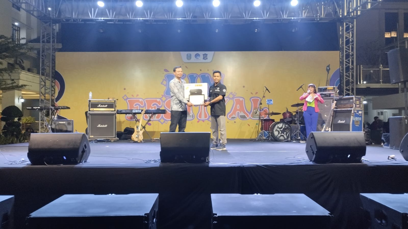 Raih Penghargaan Nasional, KIM Batuputih Harumkan Kabupaten Sumenep 1 Raih Penghargaan Nasional, KIM Batuputih Harumkan Kabupaten Sumenep