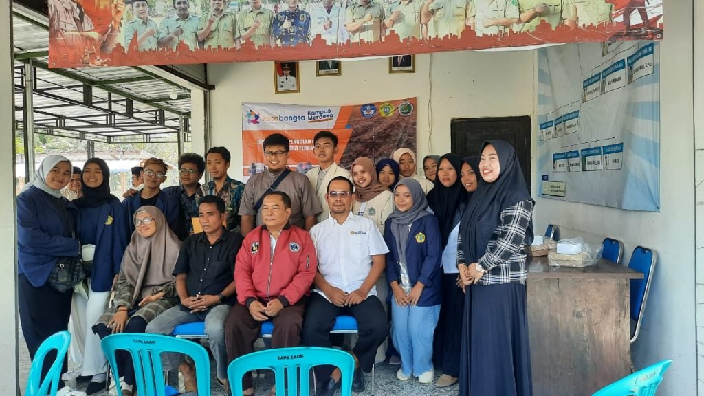 Sosialisasi Program Kosabangsa dalam Memaksimalkan Potensi Alam di Desa Lapalaok, Dungkek Sumenep 2 Sosialisasi Program Kosabangsa dalam Memaksimalkan Potensi Alam di Desa Lapalaok, Dungkek Sumenep