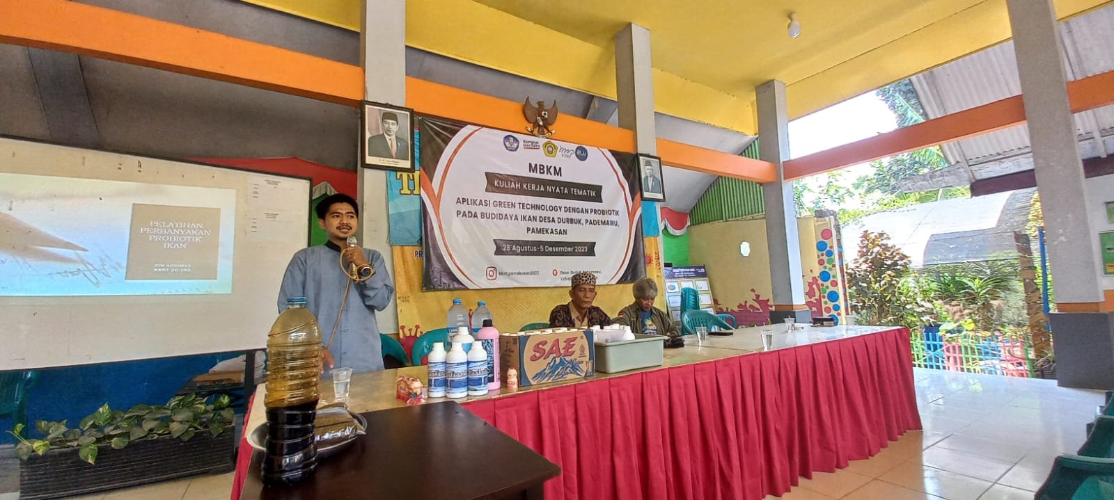 Prodi MSP dan Mahasiswa KKN-T Gelar Pelatihan Perbanyakan Probiotik di Desa Durbuk, Pamekasan