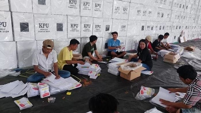 KPU Sampang Mulai Lakukan Pelipatan Surat Suara
