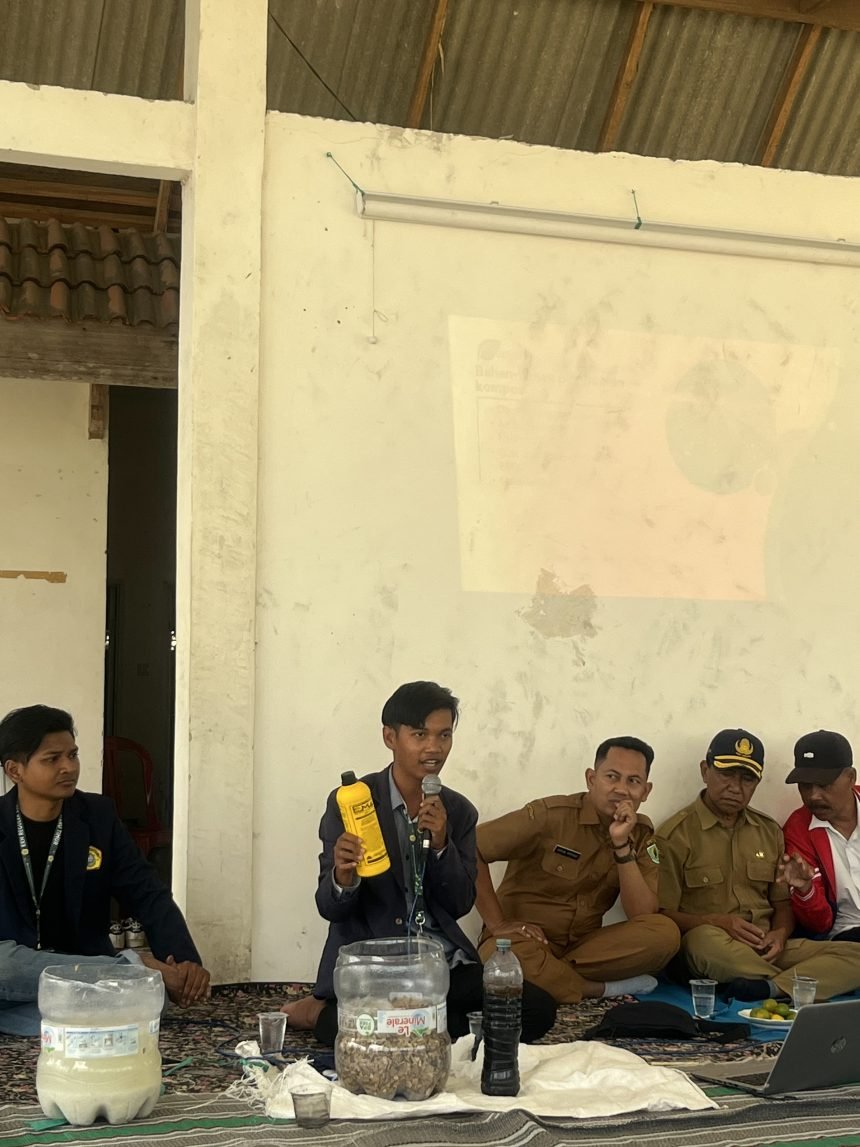 Mahasiswa KKN-17 UTM Olah Limbah Pertanian Jadi Kompos Organik