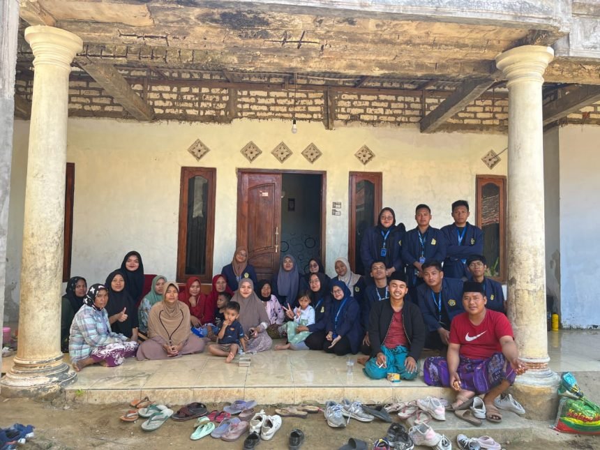 Mahasiswa KKN-13 UTM Sosialisasi Pembuatan Pupuk Kompos Organik dari Limbah Rumah Tangga 