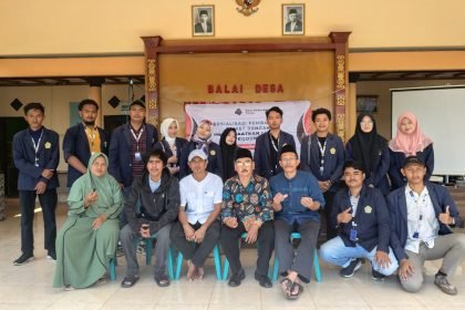 Inovasi Energi Terbarukan: KKN 41 Sosialisasi dan Gelar Pelatihan Pemanfaatan Limbah Kayu dan Batok Kelapa untuk Briket di Kebundadap Timur, Sumenep
