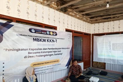 Tim KKN-T UTM Gelar Sosialisasi Sertifikasi Halal Bersama Mitra KUB Fajar Laut Sumenep