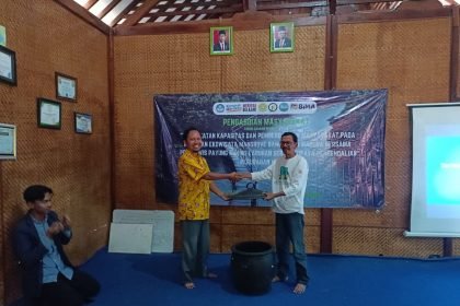 Sosialisasi Pengelolaan dan Pemanfaatan Limbah di Ekowisata Mangrove Desa Labuhan, Bangkalan