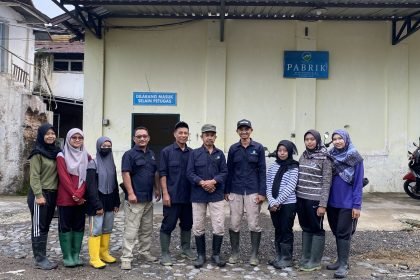 Tingkatkan Kompetensi, Mahasiswa MBKM Olah Limbah Daun Cengkeh di PT Tjandi Sewu Baru