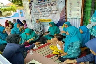 Tim KKN Desa Padangdangan Sosialisasikan Penanganan dan Pengolahan Hasil Perikanan untuk Tingkatkan Nilai Jual Produk Lokal