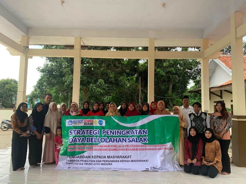 Mahasiswa KKN-T UTM Gelar Pelatihan Digital Marketing untuk Perluas Pemasaran Produk Olahan Desa Kramat