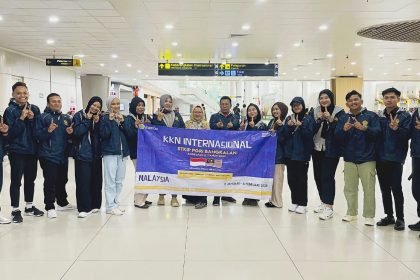 11 Mahasiswa STKIP PGRI Bangkalan Mengikuti Program KKN Internasional di Malaysia