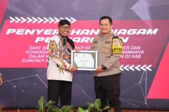 Kapolres Sumenep Terima Penghargaan sebagai Inisiator Ketahanan Pangan dari Bupati Fauzi