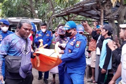 Dua Hari dalam Pencarian, Tim SAR Bangkalan Temukan Jasad Nelayan Tolbuk