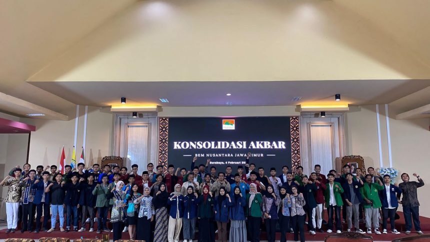 Koordinator Pusat BEM Nusantara Lantik Pengurus Daerah Bemnus Jatim 2024-2025