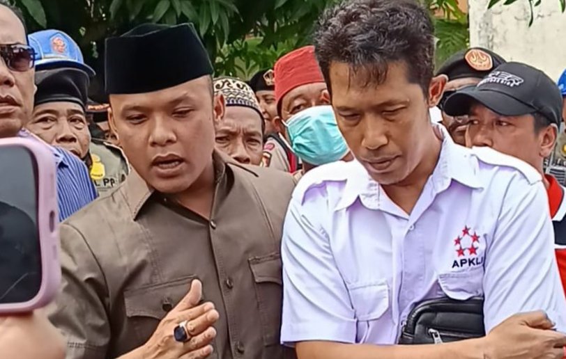 Pegawai ASN Diduga Menghalangi Penggusuran Warung di SGB Bangkalan