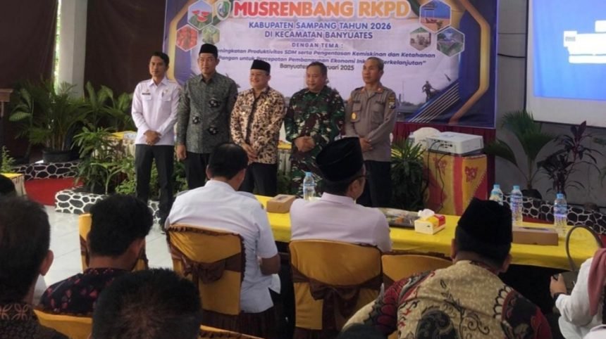 Pj Bupati Sampang Hadiri Musrenbangcam RKPD Tahun 2026 di Banyuates