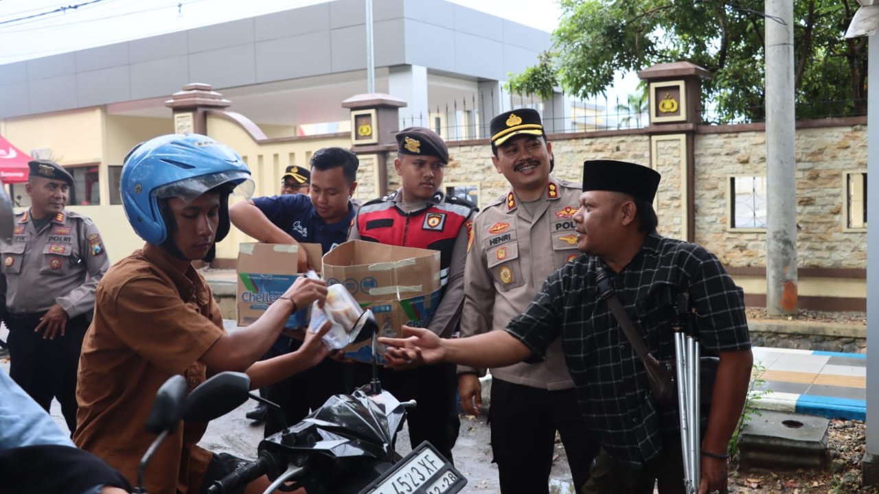Jadi Pelopor Keselamatan Berlalulintas, Komunitas Difabel Gandeng Polres Sumenep Bagi-Bagi (Ilustrasi)