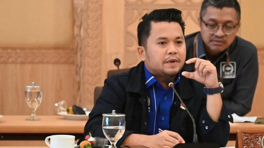 Soal Konflik RI-Malaysia, DPR RI : Komunikasi menjadi Kunci Penyelesaian Konflik 1 Soal Konflik RI-Malaysia, DPR RI : Komunikasi menjadi Kunci Penyelesaian Konflik