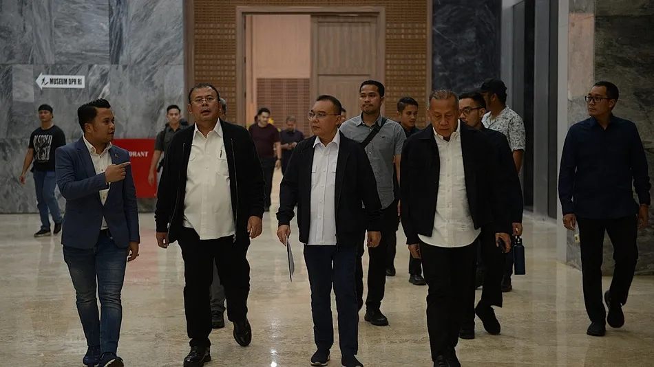 Pimpinan DPR RI Jawab Tuntutan Rakyat