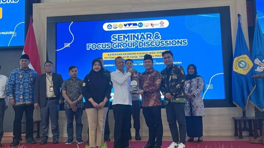 Legsilator Muda Madura Komitmen Kawal Kawasan Ekonomi Khusus Bidang Tembakau di Madura