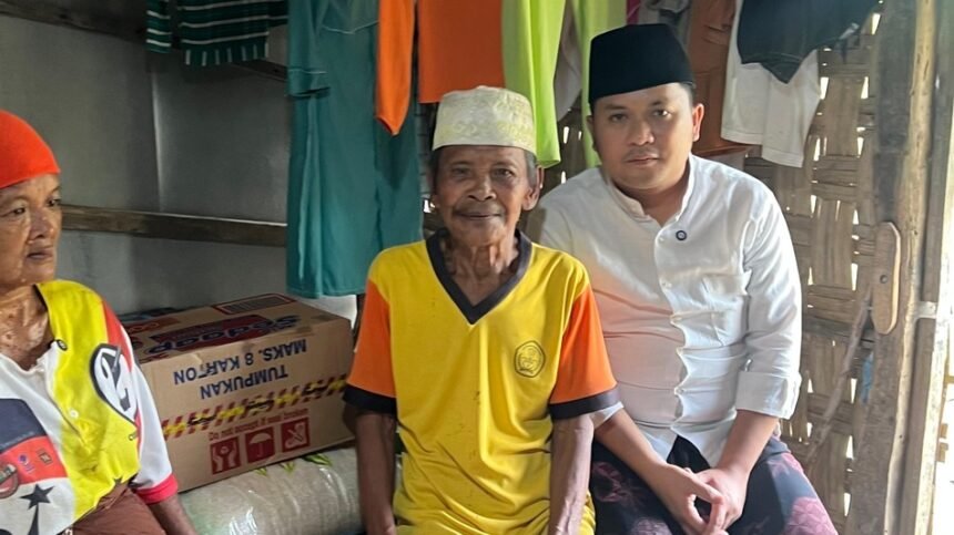 Peduli Kemiskinan, Slamet Ariyadi Bantu Keluarga Tidak Mampu di Sampang Madura