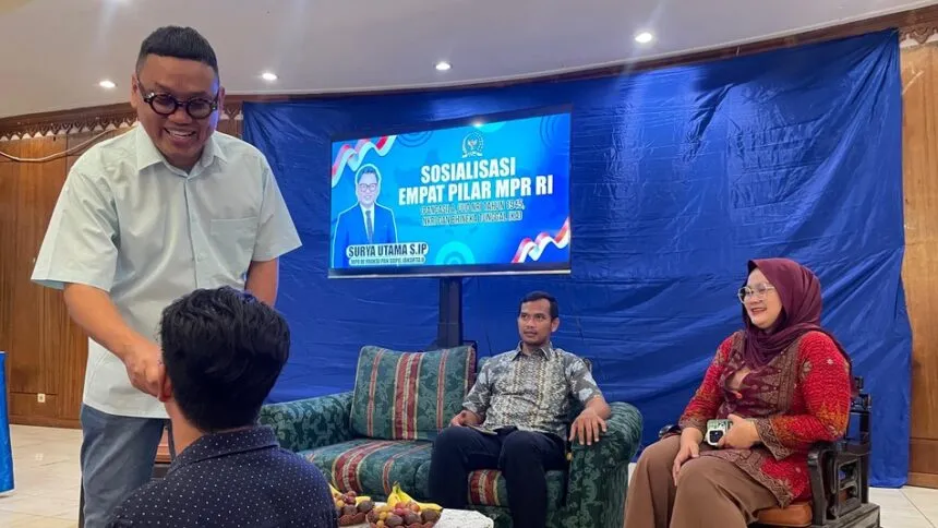 Uya Kuya Ajak Masyarakat Terapkan Nilai UUD 1945 dalam Kehidupan Sehari-hari