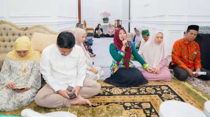 Potret Satu Tahun Kepemimpinan Khofifah-Emil, Senator Jilbab Ijo : Konsisten Menjaga Tren Positif Pembangunan Jawa Timur