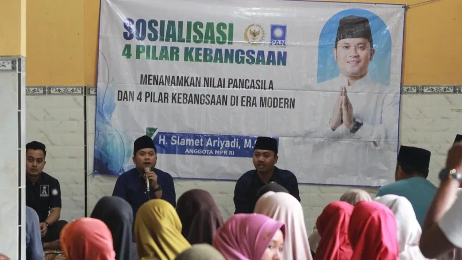 Sosialisasi Empat Pilar di Sampang, Slamet Ariyadi Ajak Masyarakat Perkuat Nilai Kebangsaan